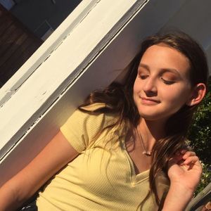 Meet your Posher, Lily